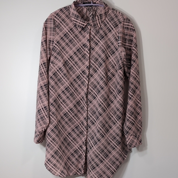 NWOT BCBGMaxAzria | Pink Grey Patterned Button Down Lightweight Long Size M - Picture 1 of 8